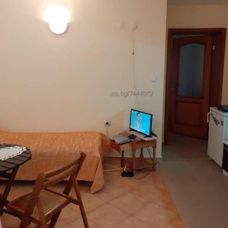 Private Studio Intsaraki - Sveti Vlas Εξωτερικό φωτογραφία